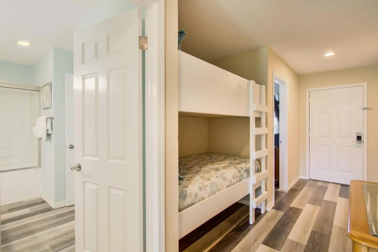 9 D, One Bedroom Condo Destin 0*,