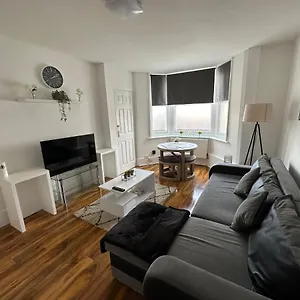  Apartment Cosy Centre Flat United Kingdom